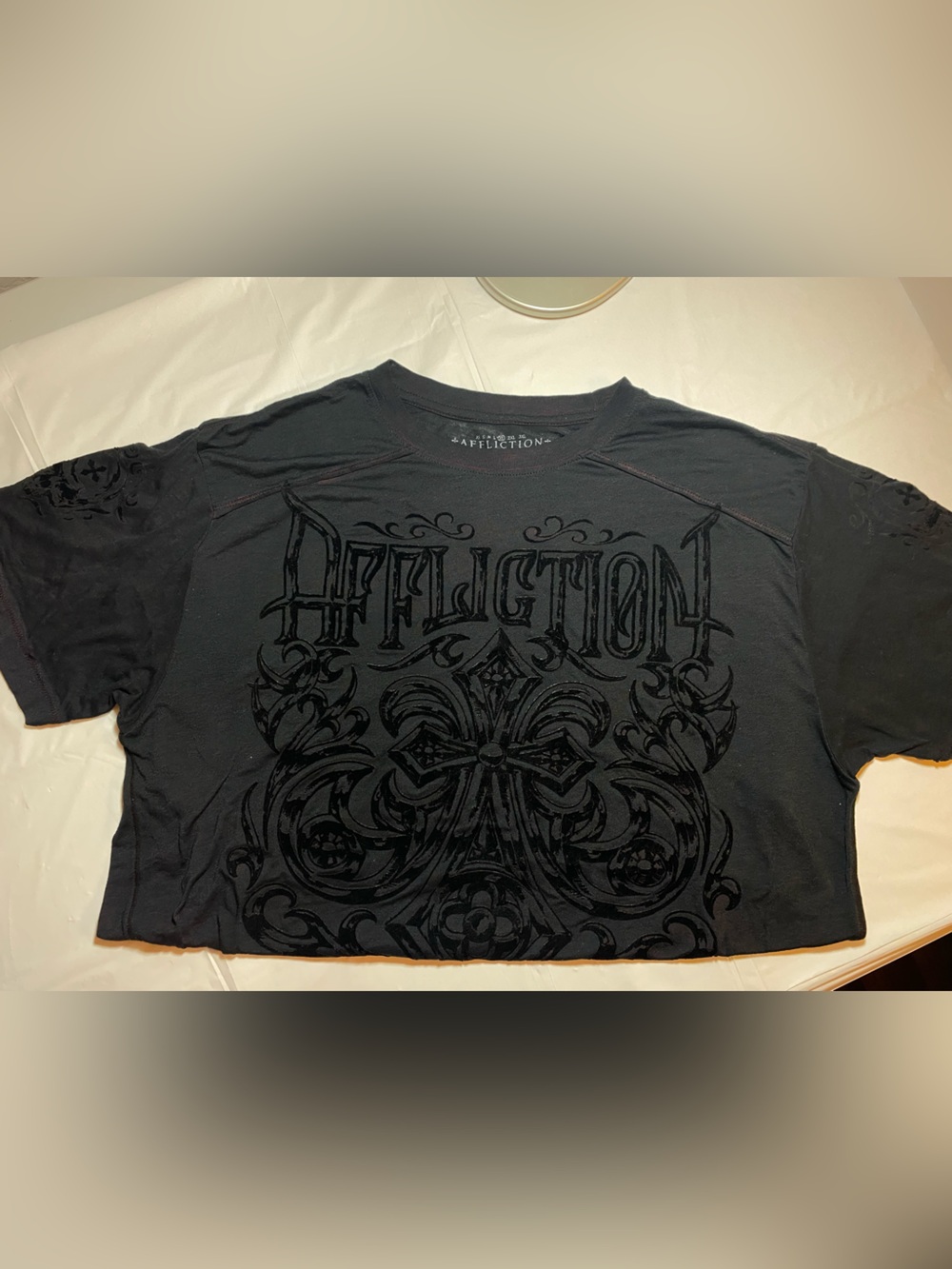 Affliction Blackout Velvet Flocked Fleur De Lis Skull Graphic Tee Shirt XL